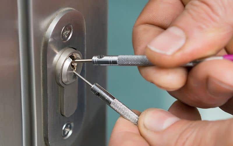 Abrir puerta con ganzua