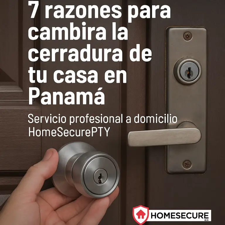 Cerradura oxidada siendo reemplazada por una nueva. HomeSecurePTY ofrece cambio de cerraduras a domicilio en Panamá.